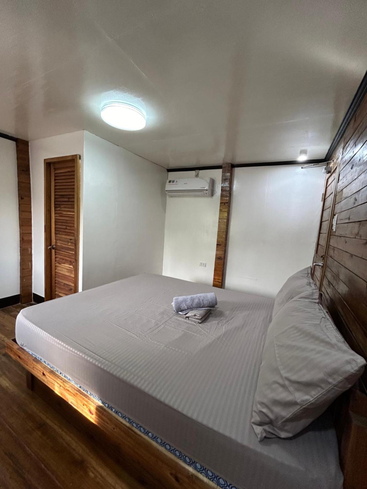 Islanders Hostel Port Barton サン・ヴィチェンテ エクステリア 写真
