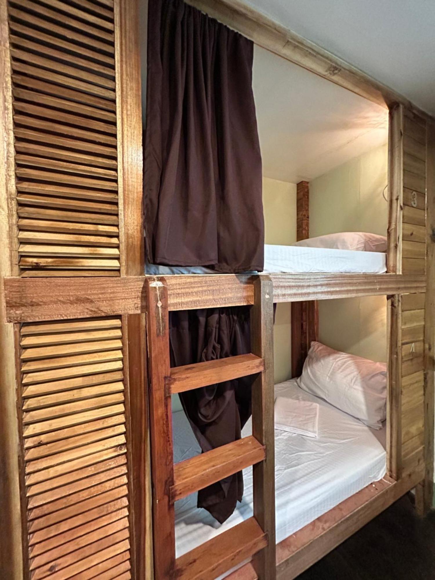 Islanders Hostel Port Barton サン・ヴィチェンテ エクステリア 写真