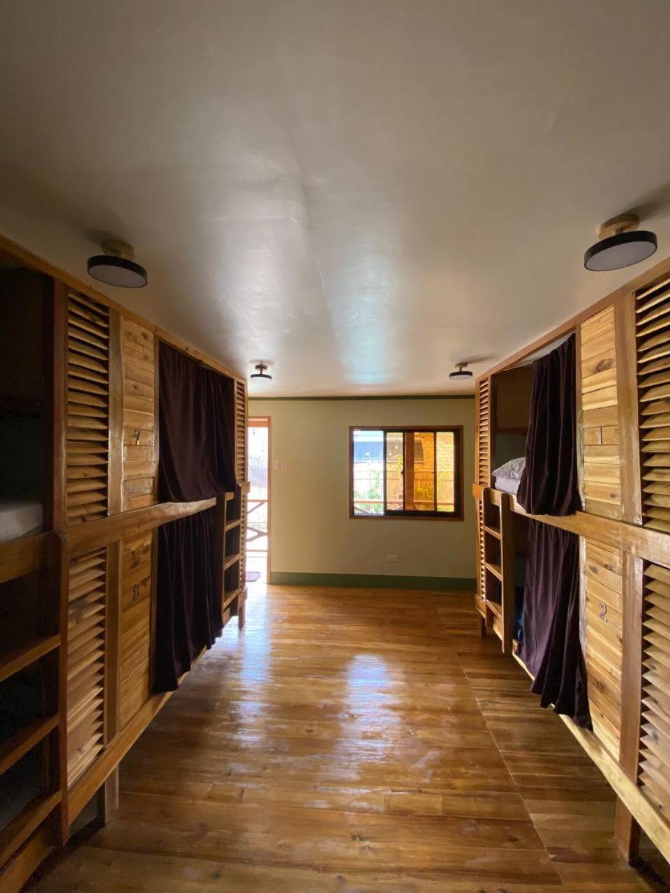 Islanders Hostel Port Barton サン・ヴィチェンテ エクステリア 写真